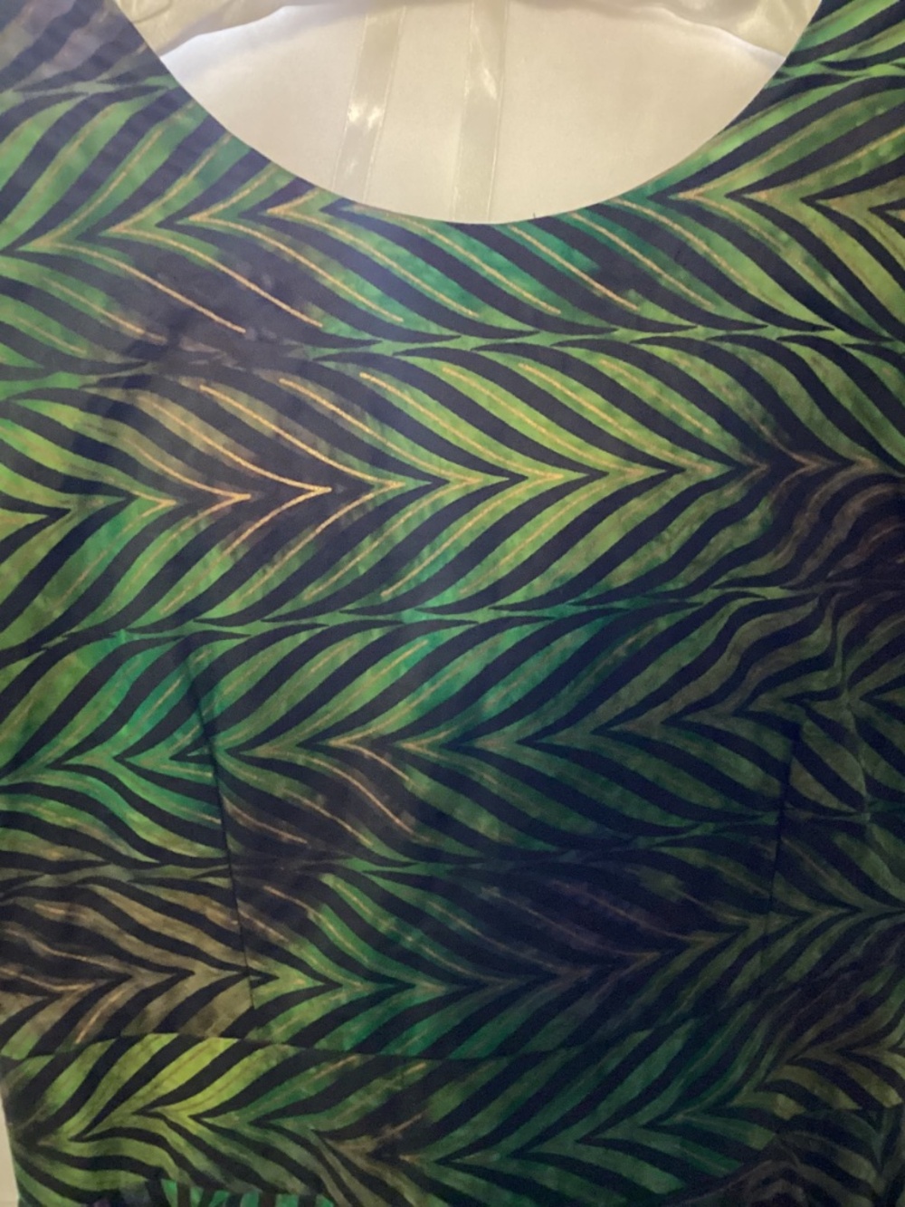 Authentic African  Print JUNGLE LEAVES POLISHED COTTON. HAND MADE !!! - Picture 6 of 8